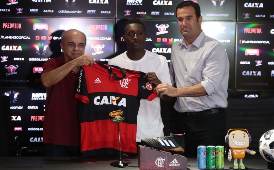 Marlos Moreno foi apresentado pelo Flamengo